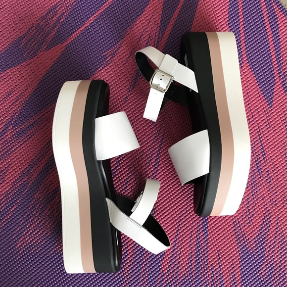 LAST ONE‼️ STEVE MADDEN Platform Sandals - Picture 6 of 8